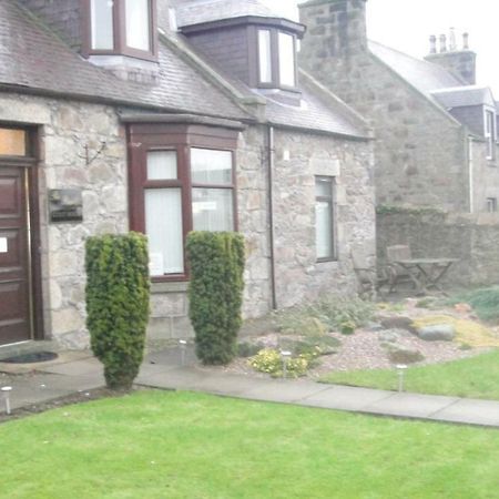 Beeches Guest House Dyce Bagian luar foto