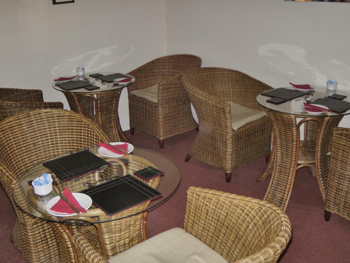 Beeches Guest House Dyce Bagian luar foto