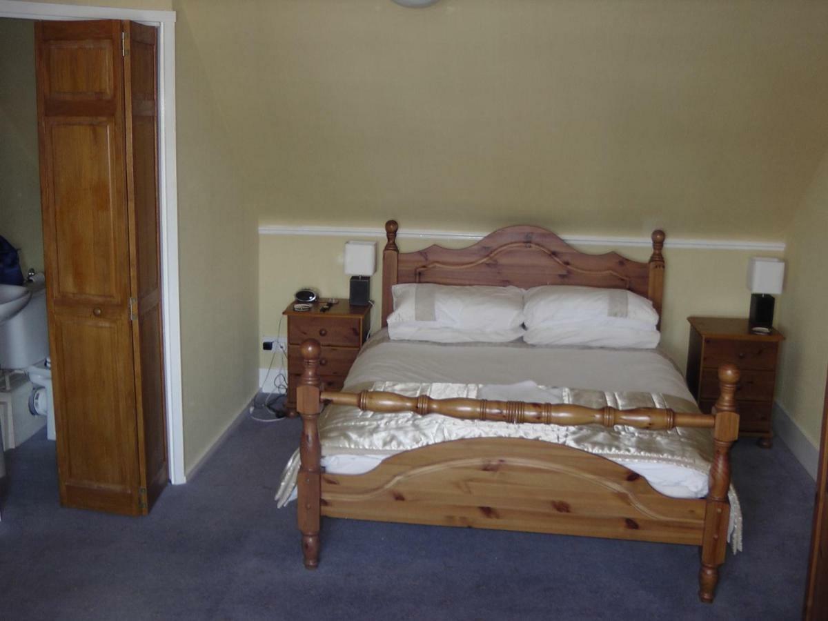 Beeches Guest House Dyce Bagian luar foto