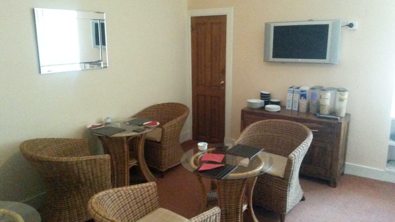 Beeches Guest House Dyce Bagian luar foto